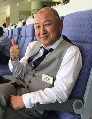会長 増富忠義